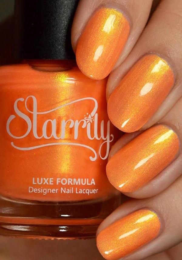 Peach Gold Glow Nails