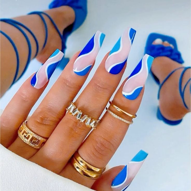 Ocean Wave Nails