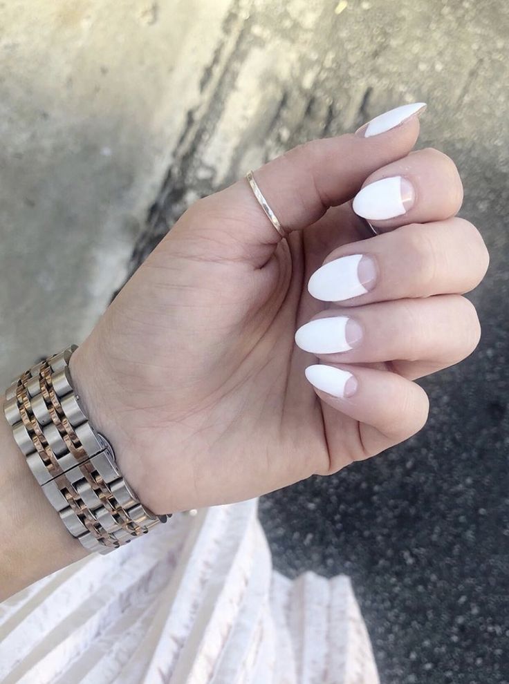Half Moon Design